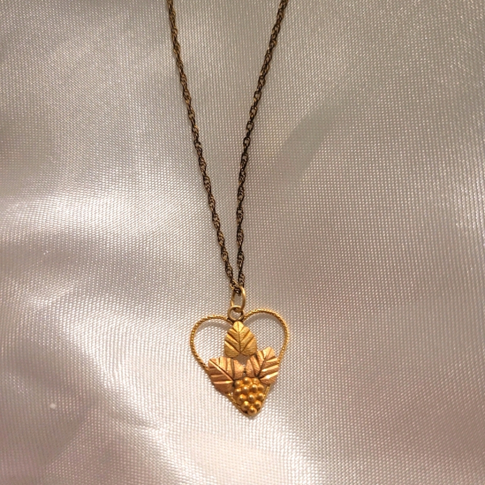 Vintage Heart Pendant Necklace Black Hills Style S - Picture 2 of 4